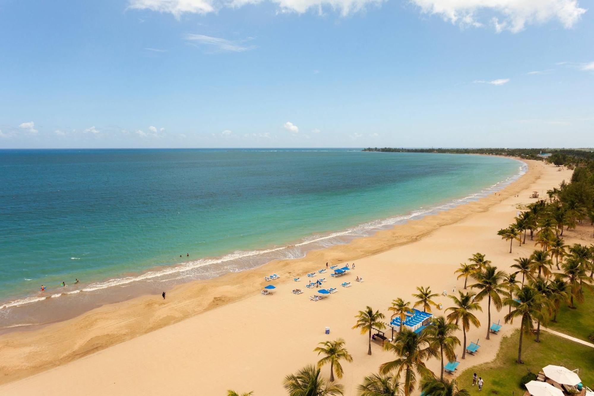 Courtyard By Marriott Isla Verde Beach Resort Сан-Хуан Екстер'єр фото