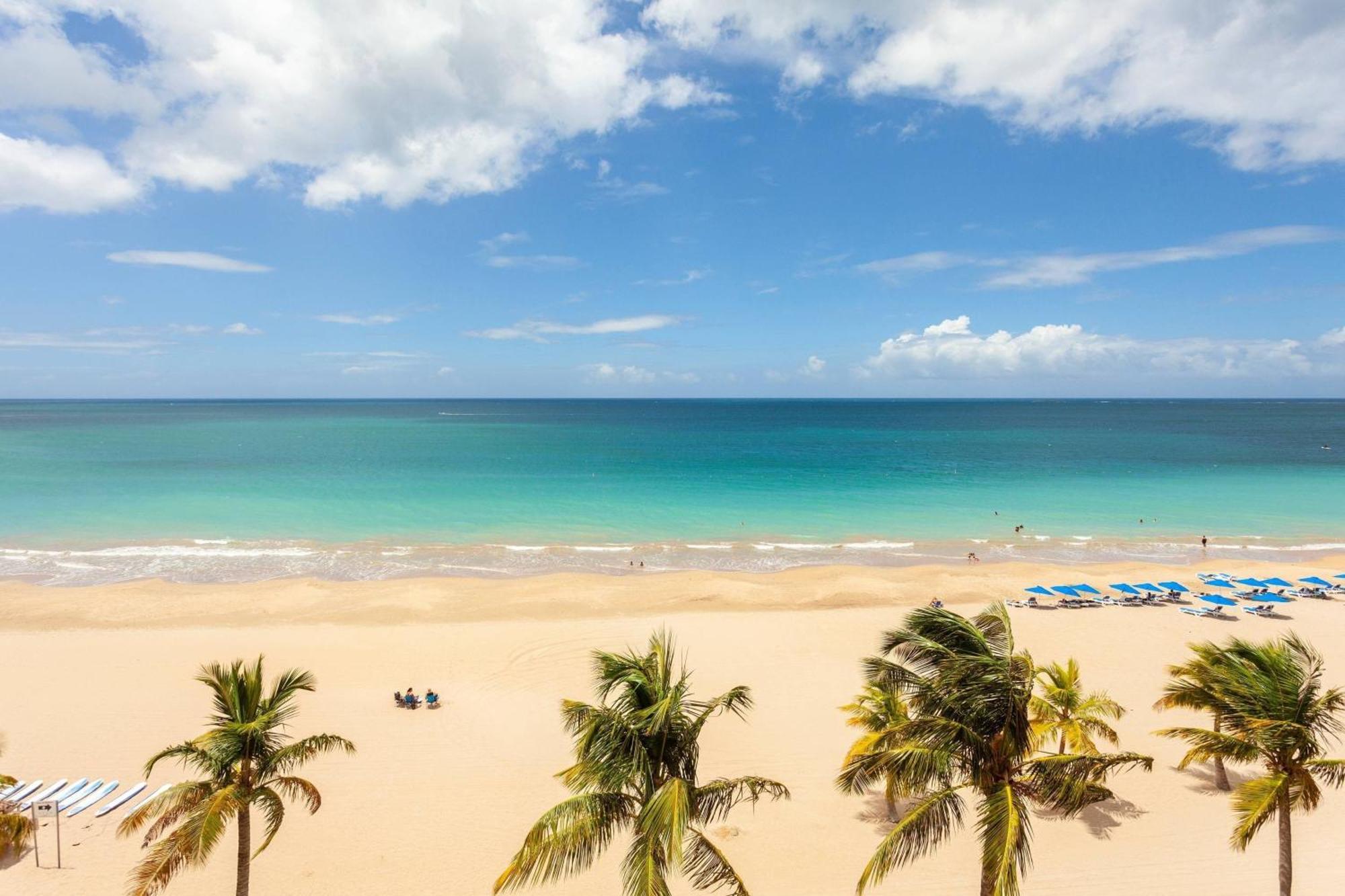 Courtyard By Marriott Isla Verde Beach Resort Сан-Хуан Екстер'єр фото