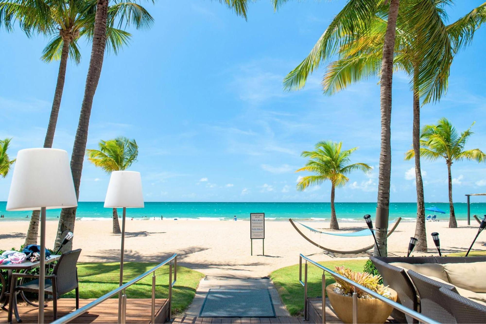 Courtyard By Marriott Isla Verde Beach Resort Сан-Хуан Екстер'єр фото